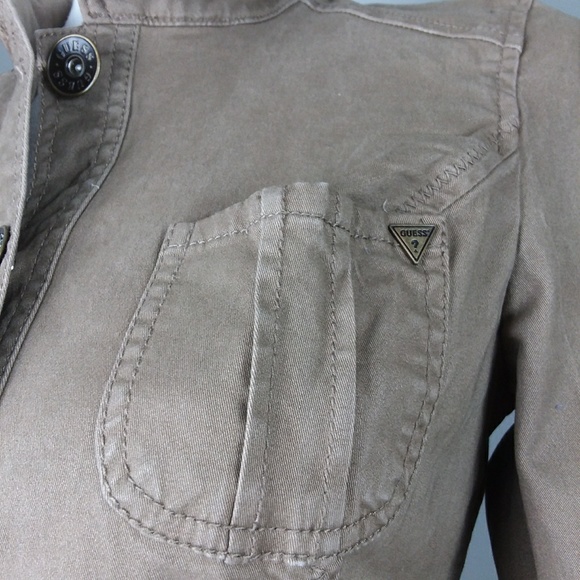 SALE💕[Guess] jacket - Picture 3 of 8